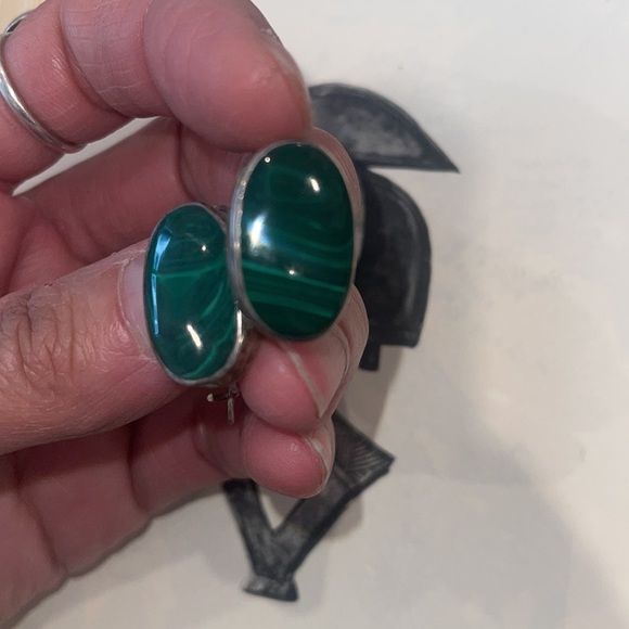 Sterling Silver Malachite(?) Earrings from Mexico - Picture 5 of 5